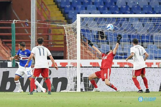 08:10阿根廷杯　拉普拉塔大学生1-0防御与正义09:00哥伦甲　麦德林独立2-1巴兰基利亚青年08:00NBA 奇才122-142鹈鹕08:00NBA 活塞111-129费城76人08:30NBA 热火115-104黄蜂08:30NBA 猛龙135-128老鹰09:00NBA 马刺199-122湖人09:00NBA 火箭117-104灰熊今日焦点战预告凌晨1.45，欧联杯：利物浦已经锁定小组第一，圣吉罗斯联还需拿分晋级，本场谁能笑到最后？凌晨1.45，欧联杯：雷恩只需一分即可确保小组第一，比利亚雷亚尔能否击败对手获得晋级名额？凌晨4点，欧联杯：西汉姆和弗赖堡同积12分，本场谁能取得小组第一位置？凌晨4点，欧联杯：布莱顿暂居小组第二，马赛能否以头名出线？事件下周一抽签！